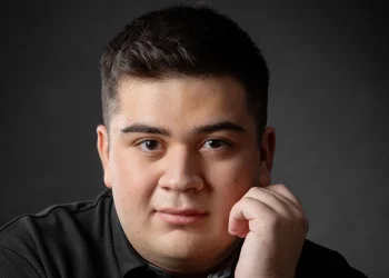 Στο Williams College των ΗΠΑ με υποτροφία ο 18 χρονος Αλεξανδρουπολίτης Αν. Βασιλειάδης