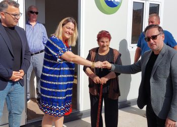 Κίρκη: Δωρεά οικίσκου σε τριμελή πυρόπληκτη οικογένεια από το ΔΕΣΦΑ