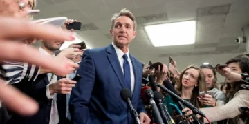 Τζεφ Φλέικ: Αβάσιμοι οι φόβοι της Τουρκίας για την αμερικανική παρουσία στην Αλεξανδρούπολη