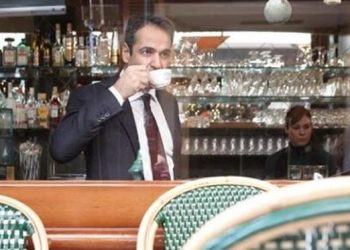 Η ΠΟΕΣΕ ζητά από τον πρωθυπουργό ενιαίο συντελεστή ΦΠΑ 13% σε όλη την εστίαση, πλην αλκοολούχων ποτών