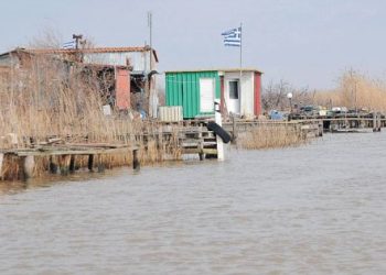 Ταγαράς: Ως το τέλος του χρόνου η υπογραφή του Προεδρικού Διατάγματος που θα καταστήσει νόμιμες τις καλύβες στονΈβρο