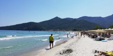 Νεκρός 22χρονος λουόμενος σε παραλία της Θάσου