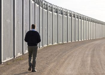 Έβρος: Συνοριοφύλακας “σούφρωνε” συστηματικά 20ευρα από συναδέλφους του – Εθισμένος στον τζόγο