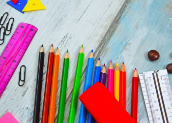 Σε ισχύ από σήμερα το καλάθι με τα σχολικά είδη