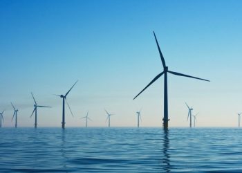 15 περιοχές πήραν το “πράσινο φως” για υπεράκτια αιολικά πάρκα – Ποιες “κόπηκαν”