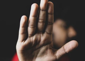 Αλεξανδρούπολη: Πατέρας κατήγγειλε τον βιασμό του 5χρονου γιου του από συνομιλήκους του