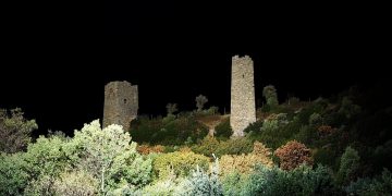 Τα κάστρα του Άβαντα φωτίζονται και μας λένε τη δική τους ιστορία