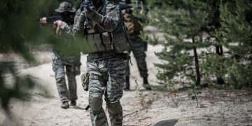 Ποια είναι τα στρατόπεδα στον ΈΒρο που συγχωνεύονται ή κλείνουν