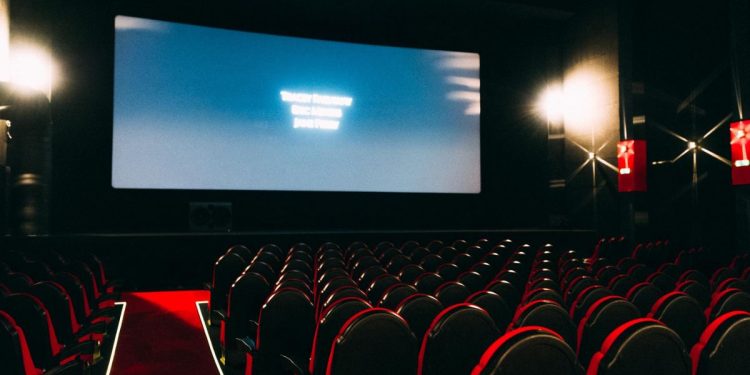 Νέες ταινίες και παραστάσεις στον κινηματογράφο Ηλύσια, Αλεξανδρούπολη, 15-21 Μαΐου 2025.