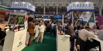Περιφέρεια ΑΜ-Θ στη London Wine Fair 2025 | Τοπικά Κρασιά & Εξωστρέφεια