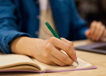 Φροντιστήριο Πουκάμισας - Γερμανικά μαθήματα και απαντήσεις