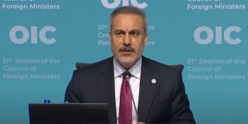 Αναφορές Φιντάν για σοβαρές παραβιάσεις στην «τουρκική» μουσουλμανική μειονότητα Θράκης