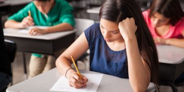 Λύσεις Μαθηματικών ΓΕΛ 2025 από Πουκαμισά – Ζωντανή ενημέρωση