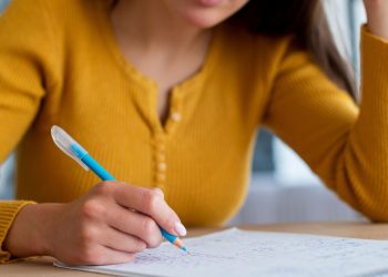 Λύσεις θεμάτων Πουκάμισα στις Αρχές Οικονομικής Θεωρίας