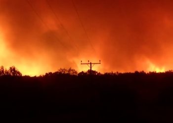 Προστασία από καπνό και στάχτη μετά από πυρκαγιά – οδηγίες προφύλαξης και καθαρισμού