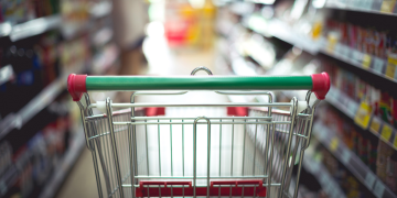 Πληθωρισμός στο 2,9% – Ακρίβεια σε ενοίκια και βασικά αγαθά