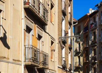 Η πολυκατοικία ρίχνει έως 20% την αξία ενός ακινήτου