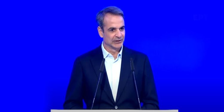 Μητσοτάκης και Χριστοδουλίδης στη φρεγάτα Κίμων