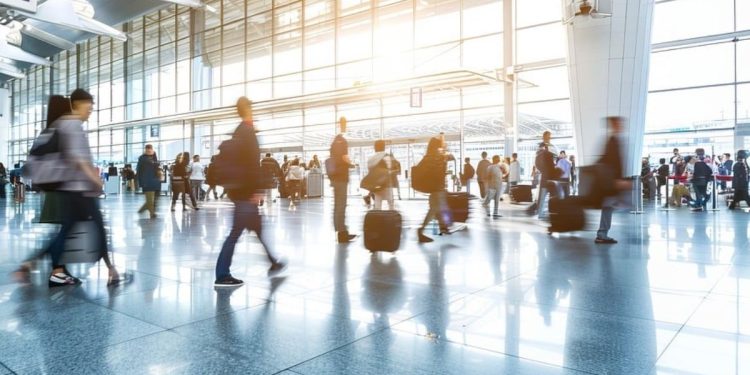Άνοδος επιβατικής κίνησης στα αεροδρόμια της χώρας