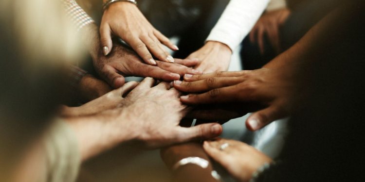 Rightlines σε Ελλάδα και Κύπρο