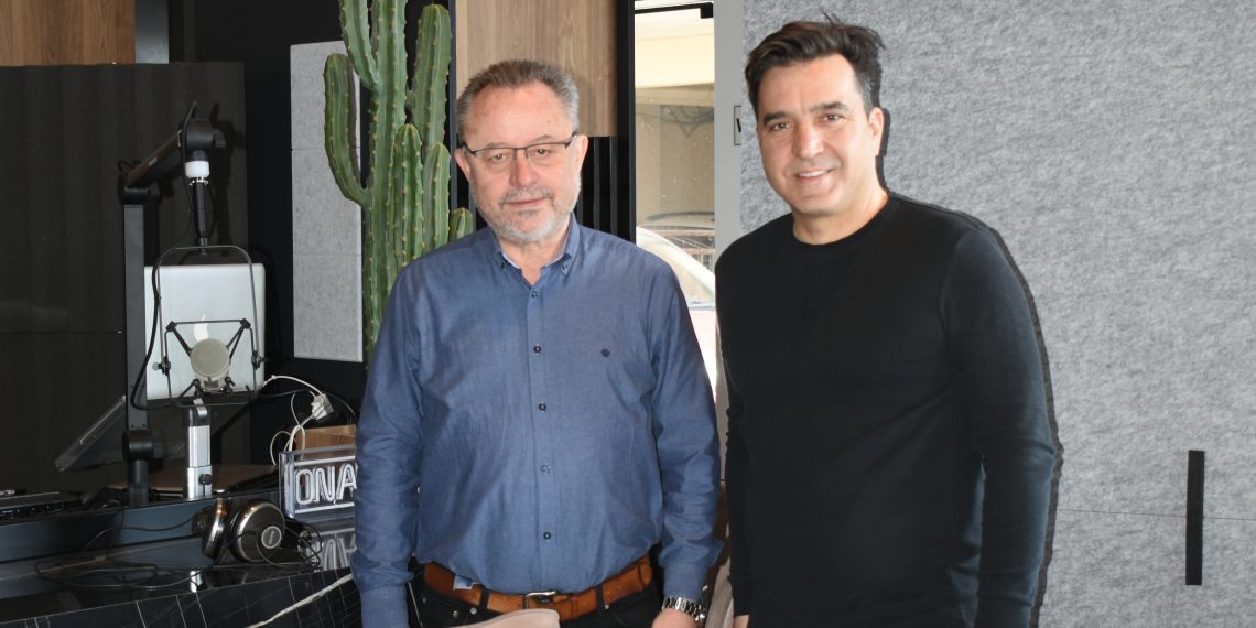 Morning Mix στο Heat Radio 88.3: Μουσική και ενημέρωση με τον Γιάννη Ζαγκίδη και τον Χρήστο Κουπελίδη