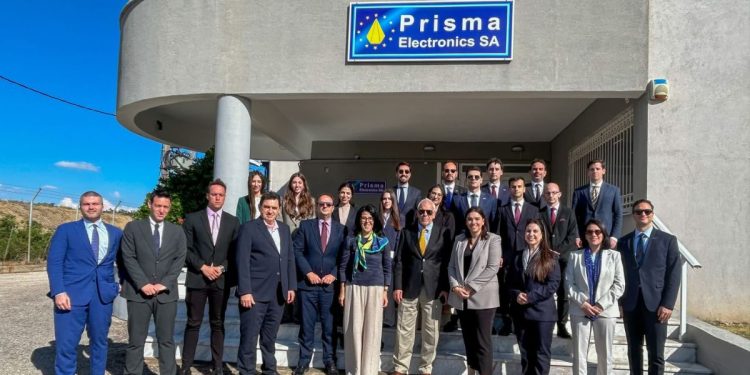 Επίσκεψη της Διπλωματικής Ακαδημίας στην Prisma Electronics