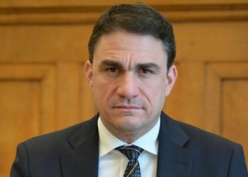ΠΑΣΟΚ: Κριτική στην κυβέρνηση για σταθερότητα και οικονομία