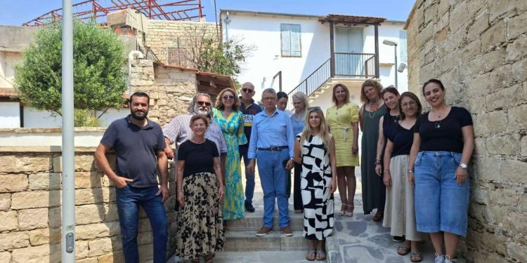Συνεργασία ΔΠΘ – Λαογραφικού Ομίλου Λεμεσού σε εκπαιδευτικό πρόγραμμα