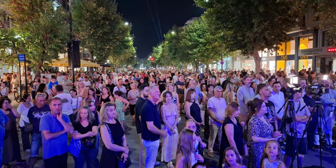 Αλεξανδρούπολη: Η 13η «Λευκή Νύχτα» έφερε ζωντάνια στην πόλη