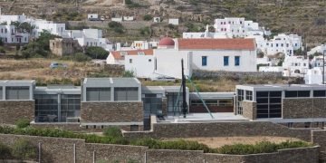 Πολιτιστικές εκδηλώσεις σε Χίο, Τήνο και Σουφλί