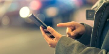 Mobile internet: Στα 4,8 δισ. οι χρήστες παγκοσμίως