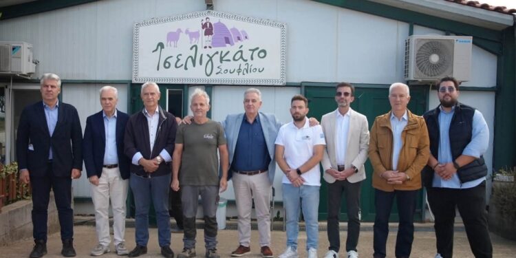Ο Αθανάσιος Καββαδάς σε παραγωγικές μονάδες του Έβρου