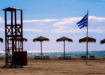 Διακοπές στην Ελλάδα: Η ακρίβεια αλλάζει την καλοκαιρινή εμπειρία