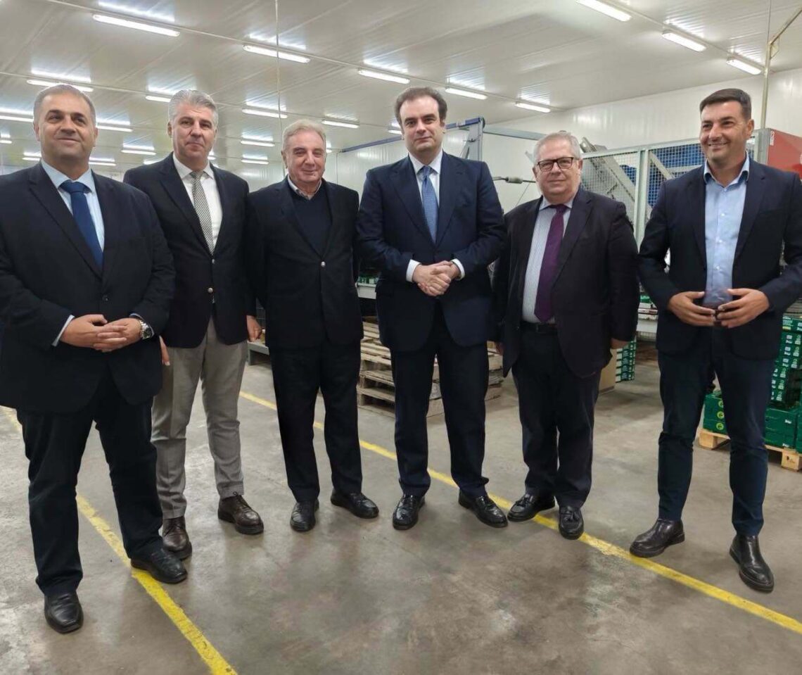 Επαφές Πιερρακάκη στην Καβάλα με επίκεντρο την ανάπτυξη