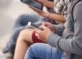 Έφηβοι και social media: Η πρόκληση της απεξάρτησης